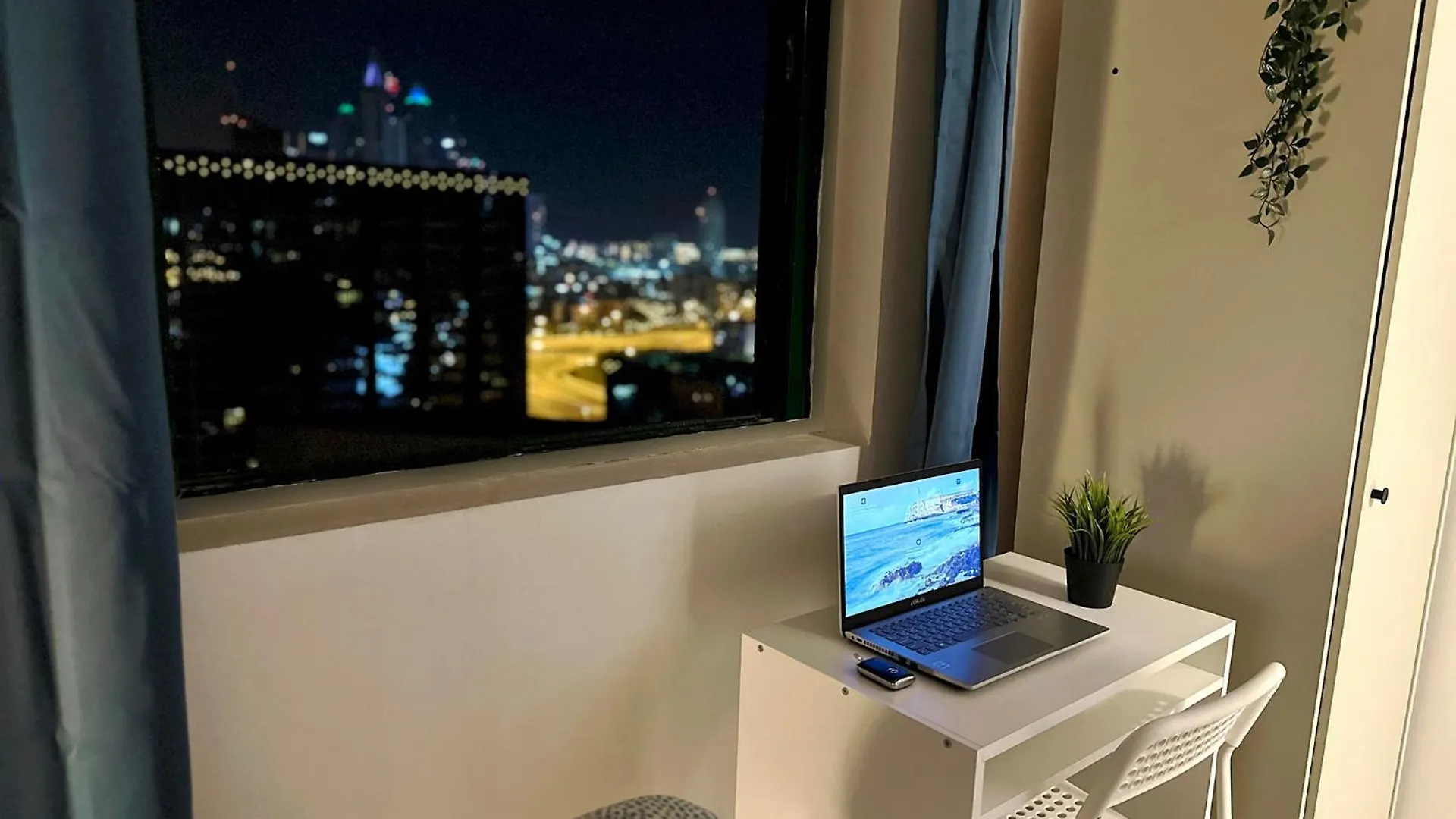 Horizon View Partition Room In Barsha Heights Near Metro Dubai 0*,  Verenigde Arabische Emiraten